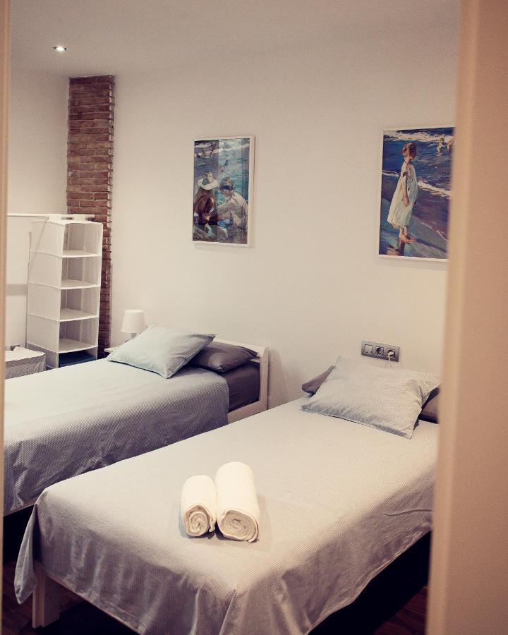 The Riverside Lodge Cozy And Spacious Apartment Girona Exterior photo